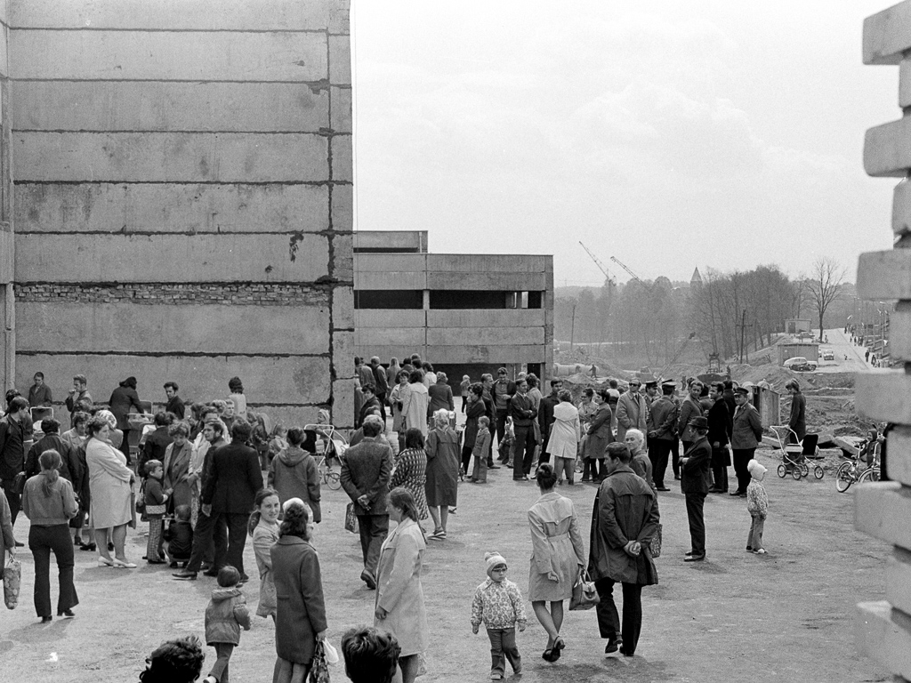 Otwarcie Domu Handlowego MERKURY w maju 1974 roku / fot. Stanisław Sputo